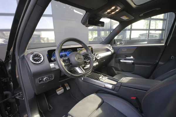 Mercedes-Benz EQB (2025) — foto 10 van 39
