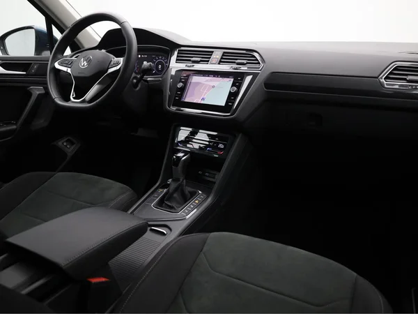VOLKSWAGEN Tiguan eHybrid (PHEV) (2021) — foto 15 van 21