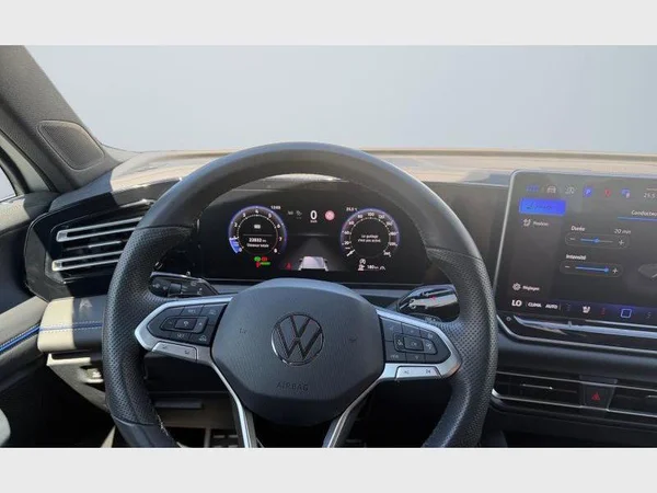 Volkswagen Tiguan (2024) — foto 3 van 26