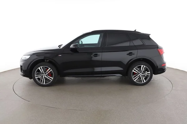 Audi Q5 (2021) — foto 9 van 16