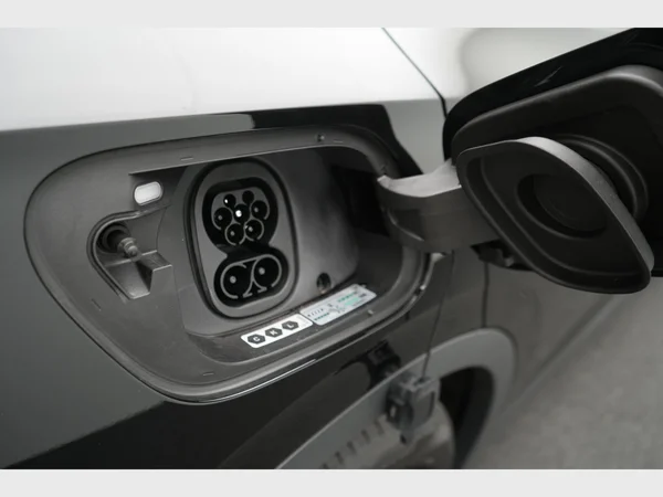 VOLKSWAGEN ID.4 (2025) — foto 2 van 31