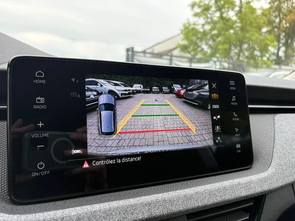 SKODA Kamiq (2024) — foto 6 van 18