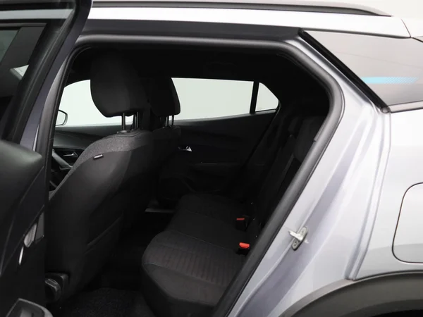 Peugeot 2008 (2023) — foto 2 van 40