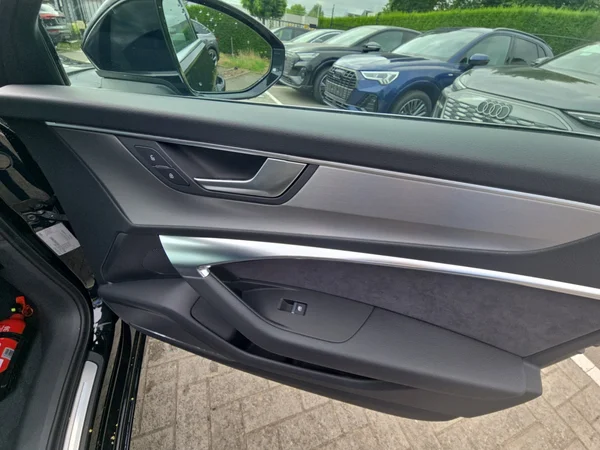 AUDI A6 Avant (2025) — foto 11 van 23