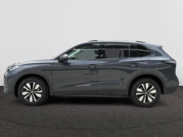 VOLKSWAGEN Tiguan (2026) — foto 12 van 24
