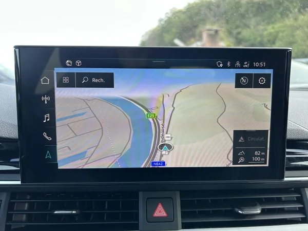 AUDI A4 Avant Dsl (2023) — foto 13 van 42
