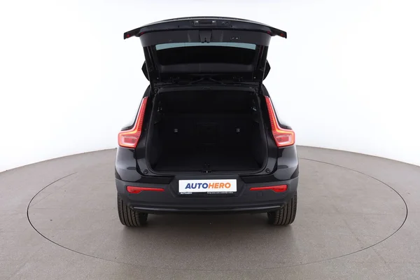 Volvo XC40 (2024) — foto 7 van 16