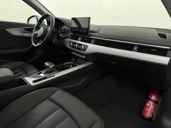 AUDI A4 (2022) — foto 3 van 31