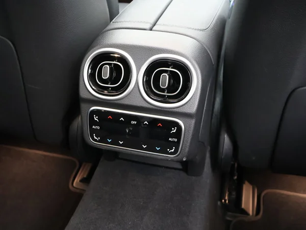 MERCEDES-BENZ C Break (2022) — foto 10 van 32