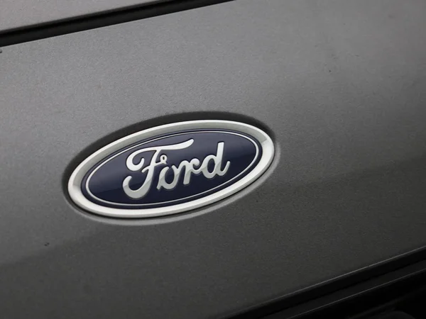 Ford Kuga (2023) — foto 30 van 45