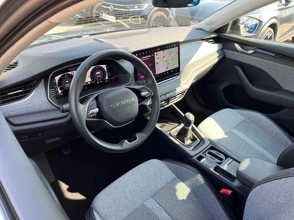 SKODA Octavia Combi (2025) — foto 22 van 22