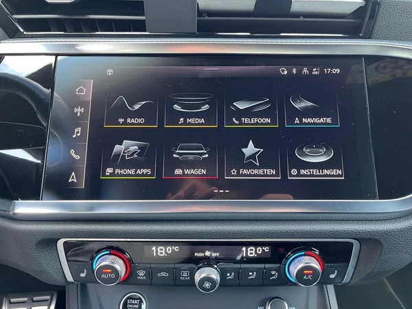 AUDI Q3 (2024) — foto 4 van 22
