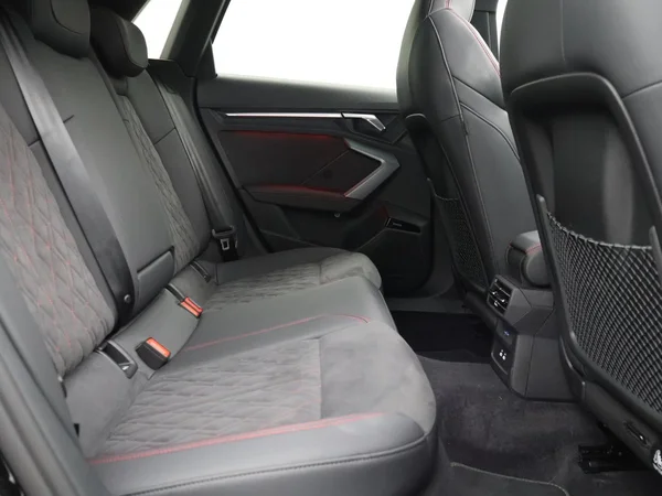 AUDI S3 Sportback (2026) — foto 18 van 31