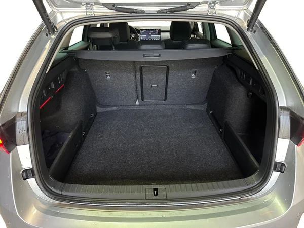 SKODA Octavia SW (2025) — foto 11 van 22