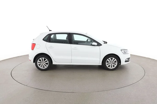 Volkswagen Polo (2016) — foto 13 van 16