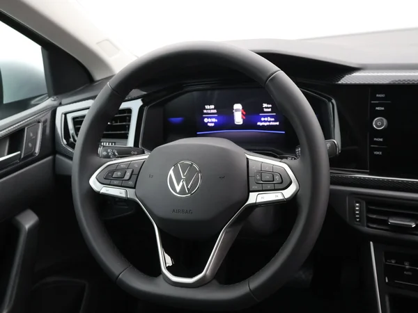 VOLKSWAGEN Taigo (2025) — foto 4 van 22