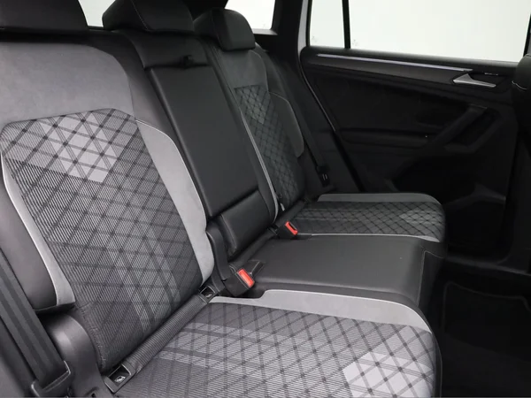 VOLKSWAGEN Tiguan eHybrid (PHEV) (2022) — foto 22 van 22