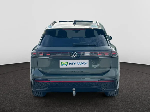 VOLKSWAGEN Tiguan (2025) — foto 11 van 17