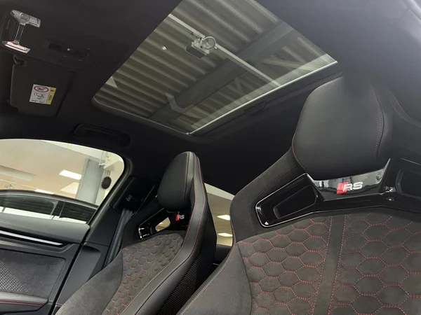AUDI RS3 Sportback (2026) — foto 16 van 20