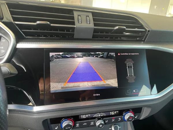 AUDI Q3 Sportback (2023) — foto 11 van 20