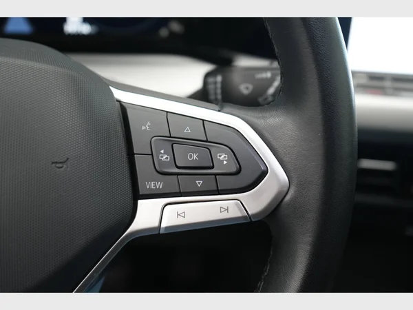 VOLKSWAGEN Golf VIII (2023) — foto 29 van 30