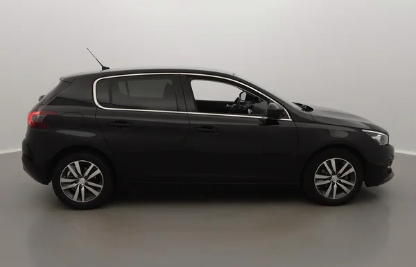 Peugeot 308 (2020) — foto 38 van 41