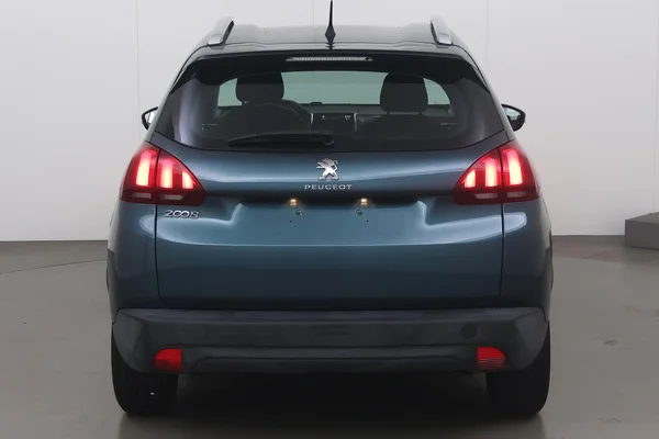 Peugeot 2008 (2018) — foto 15 van 20