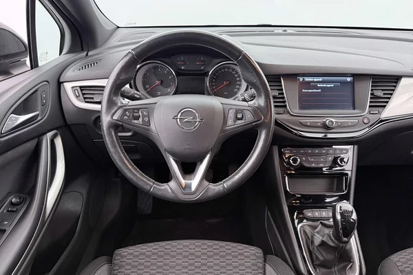 Opel Astra (2021) — foto 14 van 39