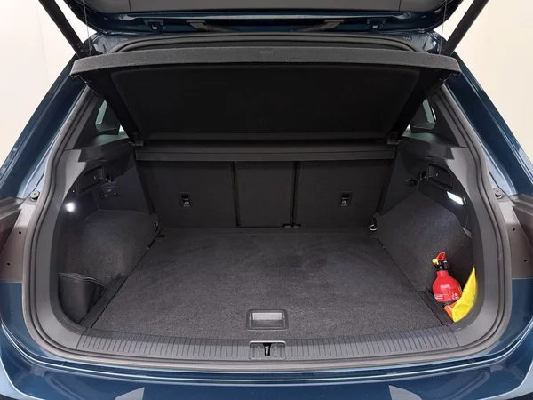 VOLKSWAGEN Tiguan (2023) — foto 8 van 33