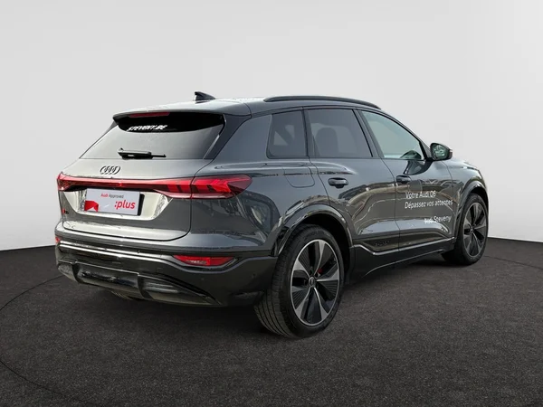 AUDI Q6 e-tron (2026) — foto 18 van 24