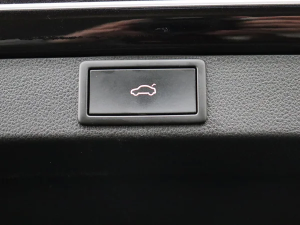 SKODA Octavia Combi (2024) — foto 7 van 19