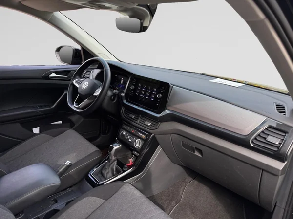 VOLKSWAGEN T-Cross (2024) — foto 9 van 14