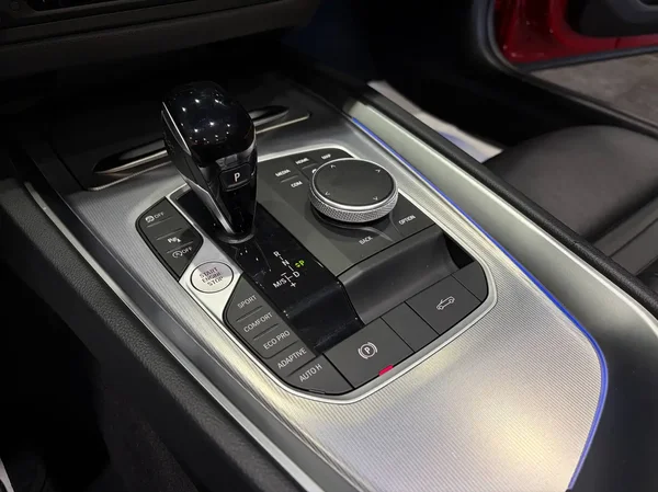 Bmw Z4 (2023) — foto 17 van 38