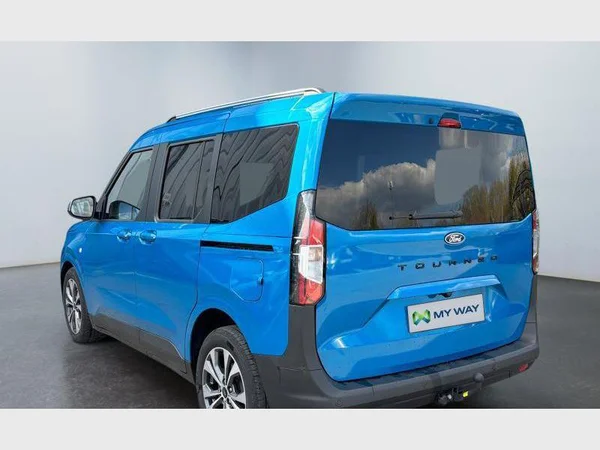 Ford Tourneo Courier (2025) — foto 27 van 30