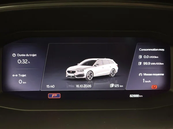 CUPRA Leon ST e-Hybrid (PHEV) (2024) — foto 17 van 31