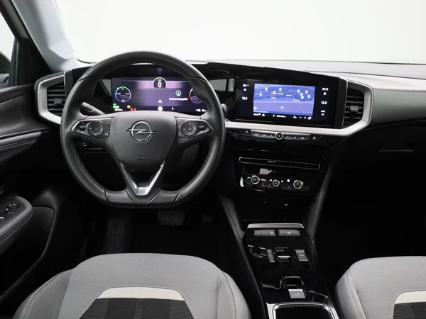 Opel Mokka-e (2023) — foto 37 van 39