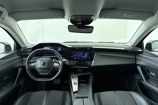 Peugeot 308 SW PHEV (2023) — foto 22 van 22
