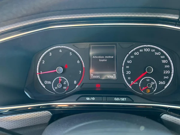 VOLKSWAGEN T-Cross (2022) — foto 17 van 18