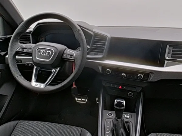 AUDI A1 Sportback (2025) — foto 2 van 18