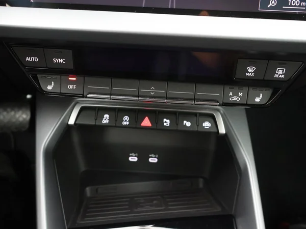 AUDI A3 Sportback (2025) — foto 10 van 30