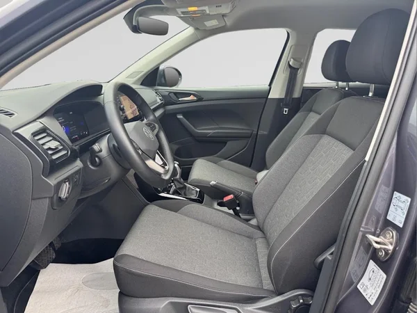 VOLKSWAGEN T-Cross (2025) — foto 8 van 14