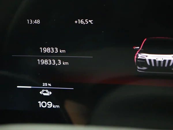 AUDI Q6 Sportback e-tron (2025) — foto 13 van 28