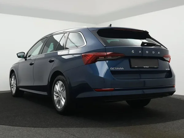 Škoda Octavia (2022) — foto 12 van 29
