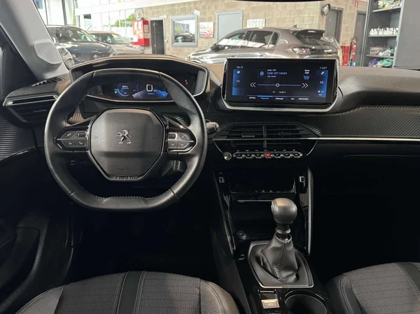Peugeot 208 (2021) — foto 15 van 15