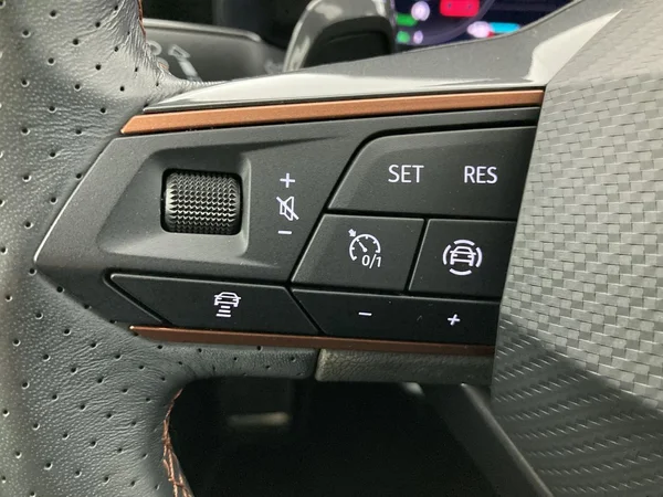 CUPRA Leon e-Hybrid (PHEV) (2023) — foto 10 van 37
