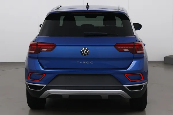 Volkswagen T-Roc (2024) — foto 11 van 16