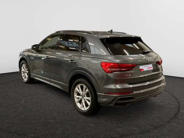 AUDI Q3 PHEV (2022) — foto 18 van 24