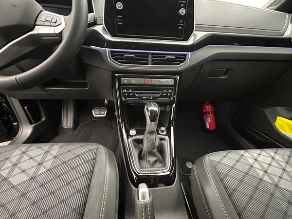 VOLKSWAGEN T-Cross (2026) — foto 3 van 23