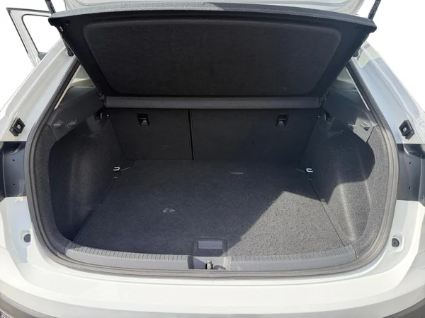 VOLKSWAGEN Taigo (2023) — foto 4 van 20
