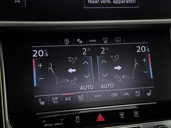 AUDI RS6 (2024) — foto 18 van 31